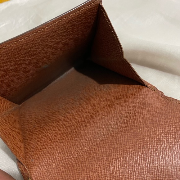 Louis Vuitton Small Wallet - Picture 5 of 9